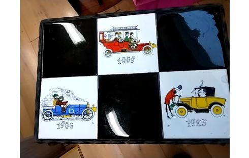 TABLE D'APPOINT CARRELÉE VINTAGE