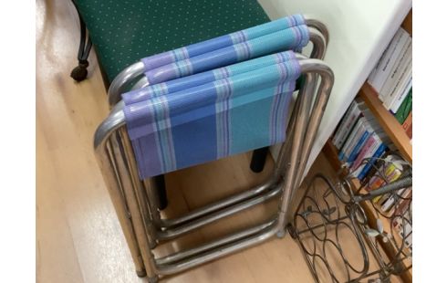 TABOURET PLIANT BLEUS DE CAMPING