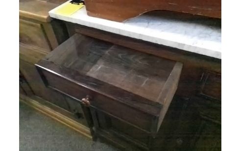 MEUBLE BAS AVEC MARBRE 2T 2P (MANQUE 1 POIGNEE)