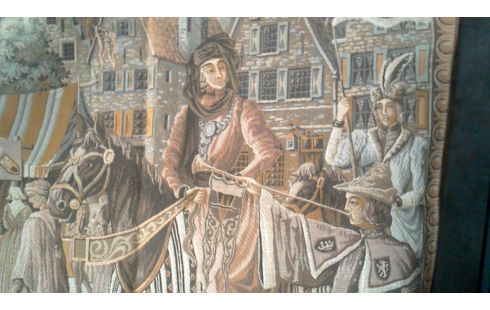 TAPICERÍA MUJER SOBRE, , CABALLO