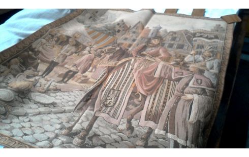 TAPICERÍA MUJER SOBRE, , CABALLO