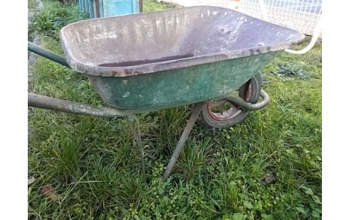 BROUETTE METAL VERTE