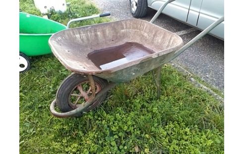 BROUETTE METAL VERTE