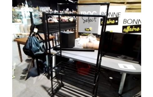 PORTANT VETEMENTS DOUBLE