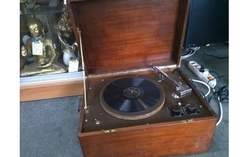 TOURNE DISQUE ANCIEN EN L ETAT