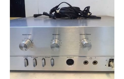 AMPLIFICATEUR GRUNDIG V2000 (EN L'ETAT)