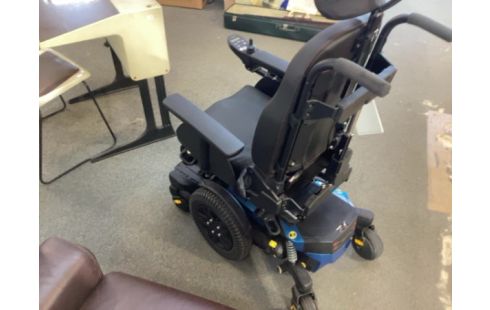 FAUTEUIL ROULANT ELECTRIQUE STRETTO TB FLEX AA2 NEUF