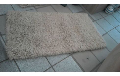 TAPIS 70-140 CM    L' UN