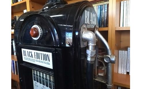 DECORATION STATION POMPE A ESSENSE NOIR BLACK EDITION (LUMINEUSE) + ACCESSOIRES)