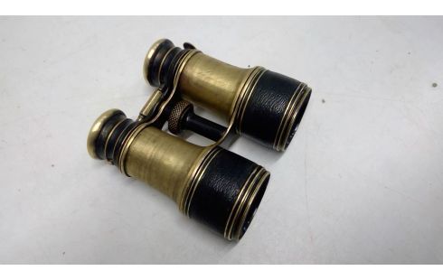 LONGUE VUE ANTIQUE LAITON