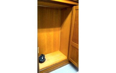 KLEERKAST KERSELAAR 4 DEUREN HOUT