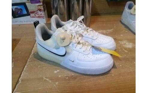 CHAUSSURES NIKE T44,5