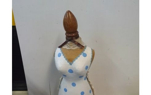 MANNEQUIN PORTE BIJOUX BOIS MM