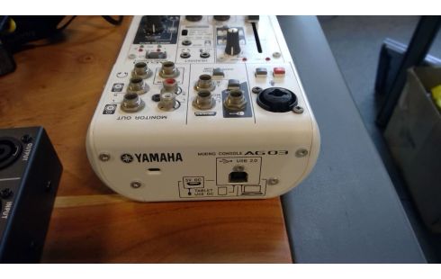 CONSOLE YAMAHA AG03 