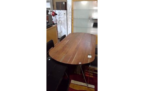 MESA DE COMEDOR MODERNO