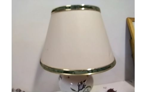 LAMPE A POSER MOTIF FLEURS