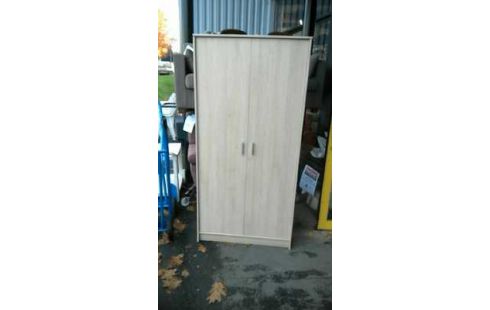 ARMARIO. MELAMINA HAYA