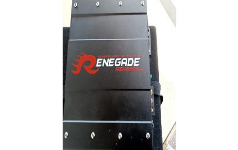 CAISSON DE BASSE + AMPLI RENEGADE