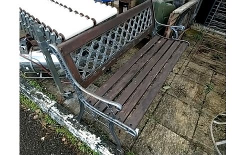 BANC EXTÉRIEUR BOIS ET METAL