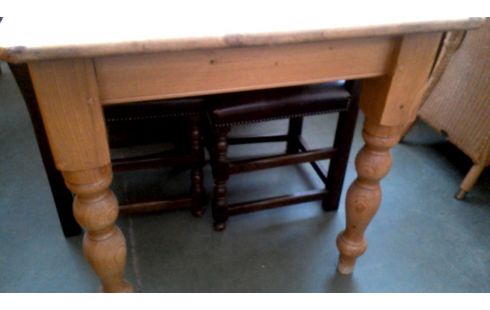 MESA DE COMEDOR MACIZO PINO