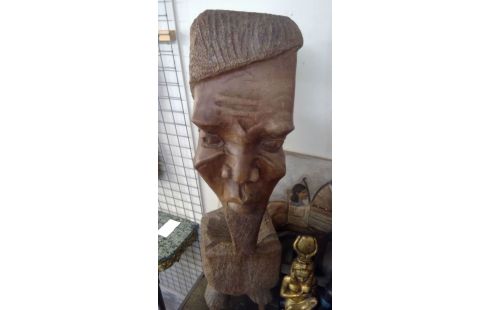 SCULPTUUR BRUTALIST  AFRICA