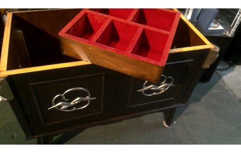 NAAIKASTJE JAREN 30 HOUT