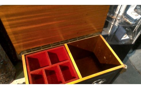 NAAIKASTJE JAREN 30 HOUT