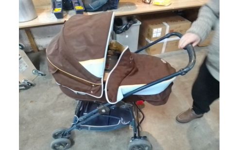 POUSSETTE + COSY + TRANSAT BEBE CONFORT