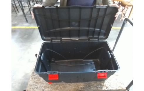 CAISSE PLASTIQUE NOIR