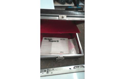 CAMERA BRAUN SUPER 8  NIZO 3048
