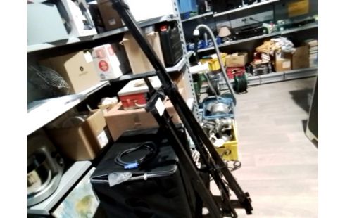 SUPPORT TABLE DE MIXAGE