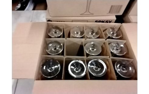 LOT DE 12 VERRES À COCKTAIL