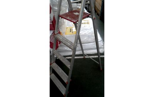 ESCALERILLA ALUMINIO