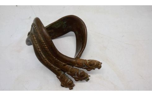 BRONZEN ARMBAND ANTIEK