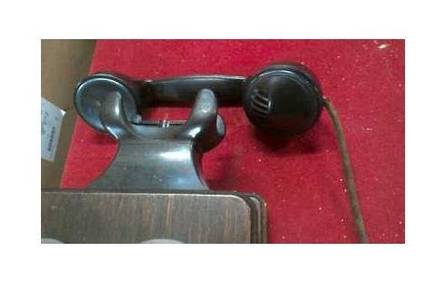 TELEPHONE DECORATIF ANCIEN MURAL