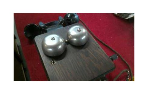 TELEPHONE DECORATIF ANCIEN MURAL