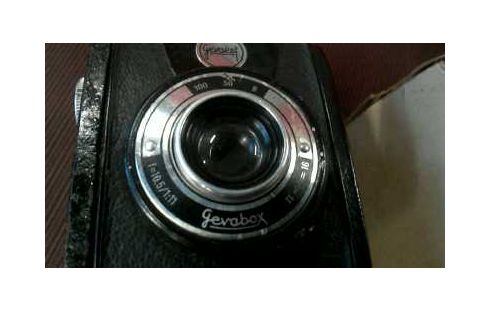 FOTOTOESTEL ANTIEK GEVABOX 6X9