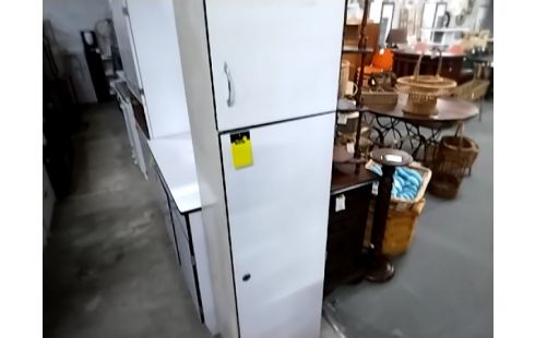 COLONNE DE SALLE DE BAIN BLANCHE