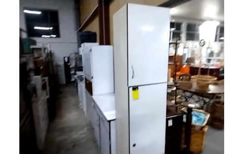 COLONNE DE SALLE DE BAIN BLANCHE