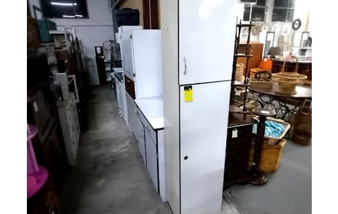 COLONNE DE SALLE DE BAIN BLANCHE