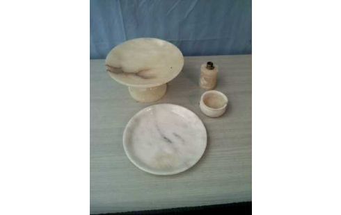 KONVOLUT MARMOR SCHALEN FEUERZEUG