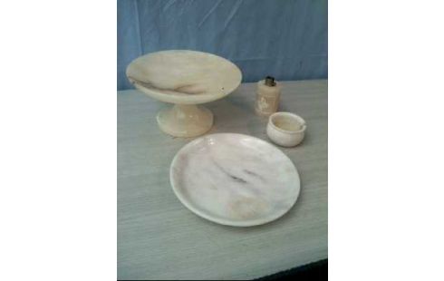 KONVOLUT MARMOR SCHALEN FEUERZEUG