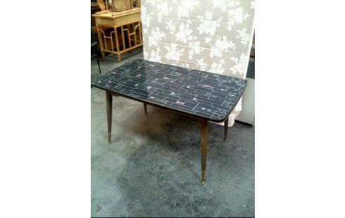 COUCHTISCH GLASPL. HOLZ MUSTER AUSZ.BAR