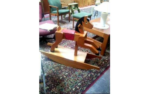 SCHAUKELPFERD HOLZ SITZFLÄCHE ROT