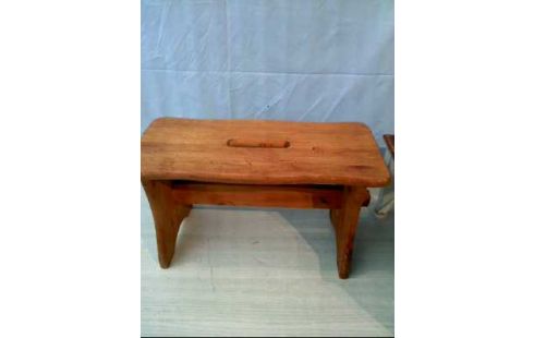 HOCKER HOLZ KLEIN VERSCHIEDEN