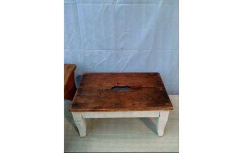 HOCKER HOLZ KLEIN VERSCHIEDEN