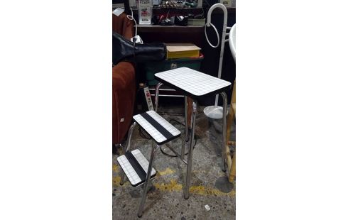 TRITTLEITER 1 IM VINTAGE-STIL