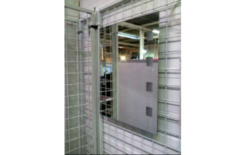 BADSPIEGEL MIT BELEUCHTUNG ECKIG