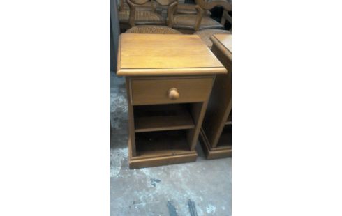 PAIRE  DE CHEVETS BOIS  MASSIF