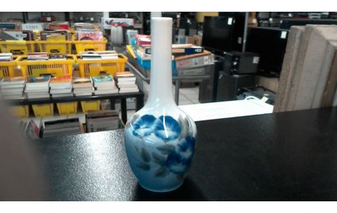 FLORERO PARA UNA SOLA FLOR PORCELANA